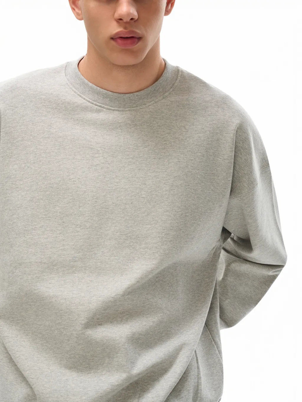 Heavyweight Essential Sweatshirt