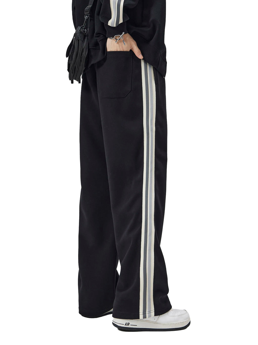 Contrast Side-Stripe Pants