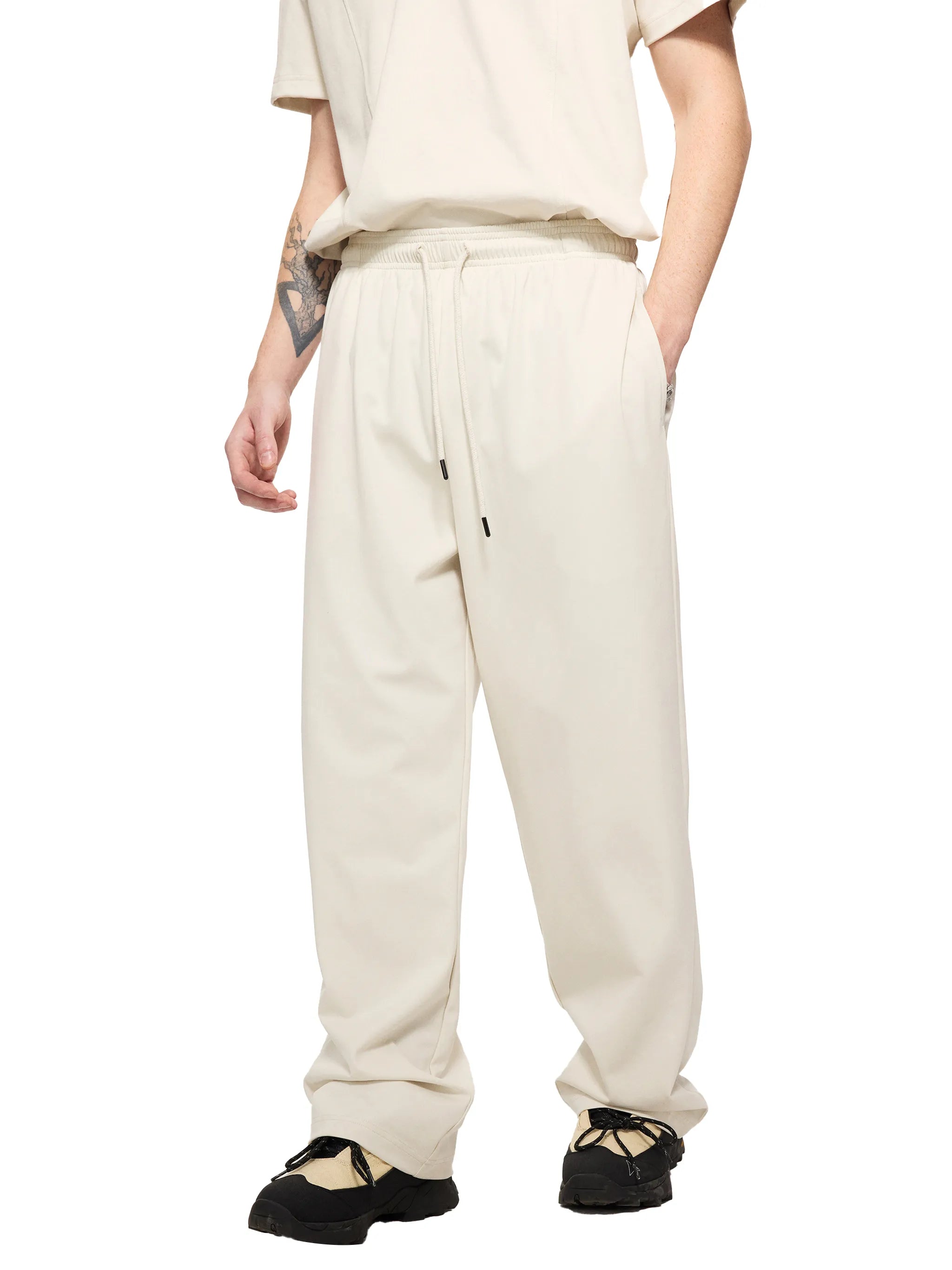 Mesh-Lined Athletic Leg Pants