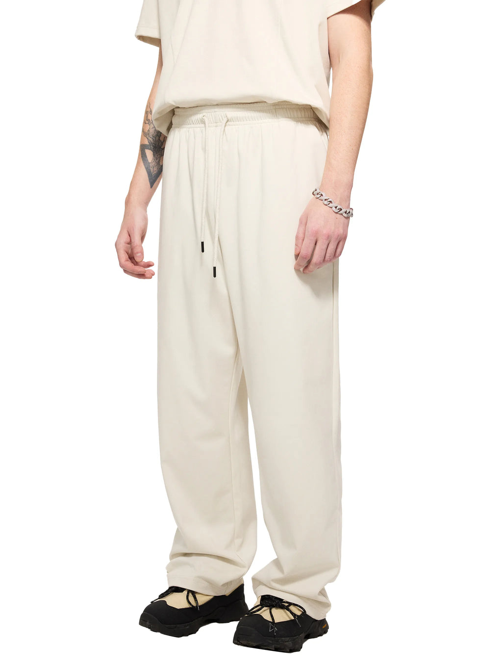 Mesh-Lined Athletic Leg Pants